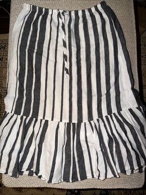 Tommy Bahama Black and White Vertical Stripe Midi Skirt with Ruffle Hem 100% Lin